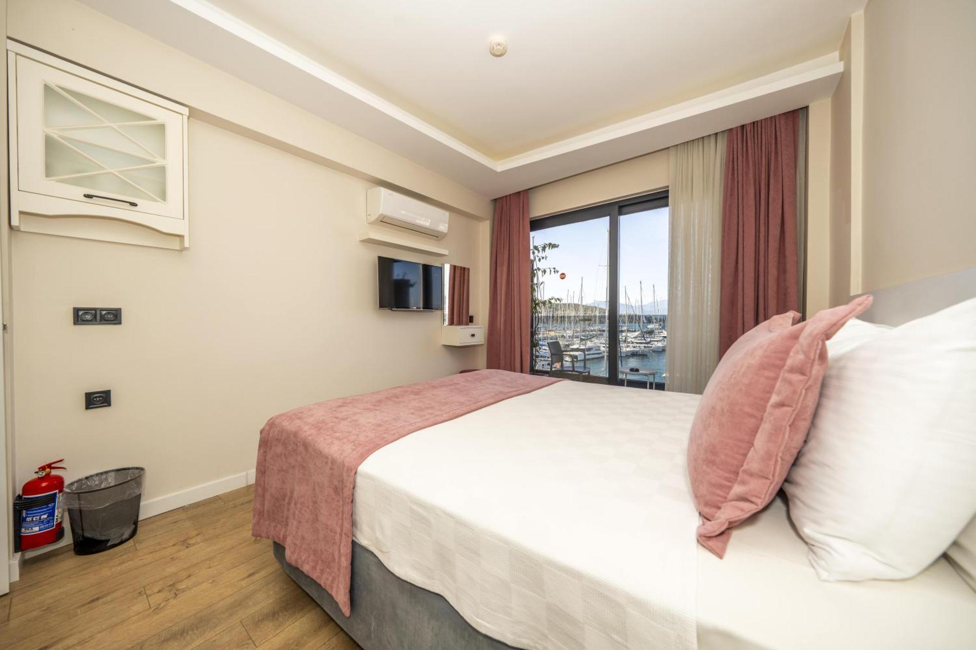 Ece Marina Suites Fethiye Exterior foto
